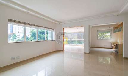 Apartamento mobiliado à venda em Perdizes com 3 suítes e 3 vagas