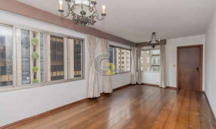 Apartamento a venda no Jardim Paulista com 3 quartos, 1 suíte, 2 vagas
