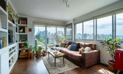Apartamento à venda na Vila Madalena com 1 quarto e 1 vaga
