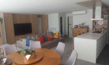 Apartamento à venda na Vila Romana com 3 suítes e 4 vagas