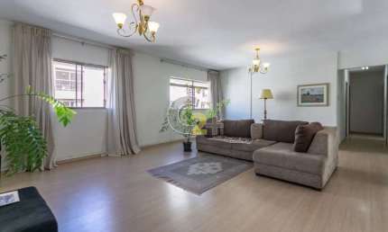 Apartamento á  venda na Bela Vista, 3 quartos, 1 vaga de garagem.
