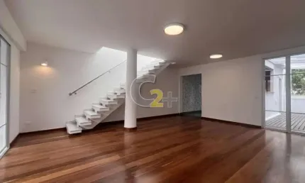 Casa Sobrado à venda em Perdizes com 3 quartos, sendo 1 suíte e 3 vagas