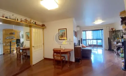 Apartamento a Venda na Vila Mariana com 3 quartos, sendo 1 suíte e 2 vagas