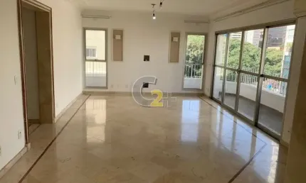Apartamento à venda no Paraíso com 3 quartos e 3 vagas de garagem