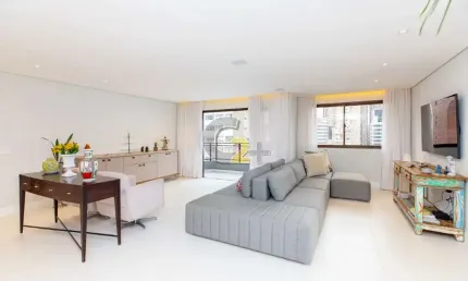 Apartamento á venda no Jardim Europa,  4 quartos, 3 suítes, 3 vagas de garagem.