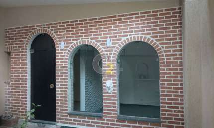 Casa á venda na Bela Vista, 4 quartos, 2 suítes, sem vaga.