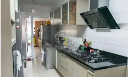 Apartamento á venda na Vila Mariana, 4 quartos, 3 suítes, 3 vagas de garagem.