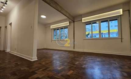 Apartamento à venda em Higienópolis com 2 quartos, 1 suíte e 1 vaga de garagem