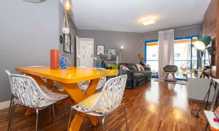 Apartamento à venda na Pompéia com 3 quartos, sendo 1 suíte e 2 vagas