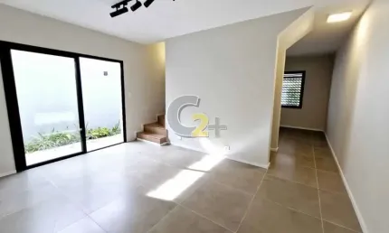 Sobrado á venda na Vila Leopoldina, 3 quartos, 1 suíte,  2 vagas