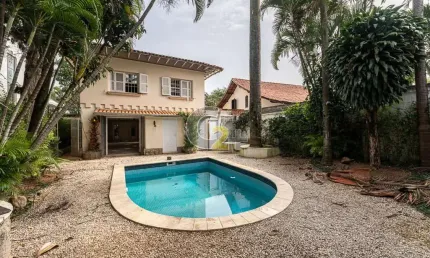 Sobrado à venda no Alto da Lapa, 4 quartos, 1 suíte, 2 vagas