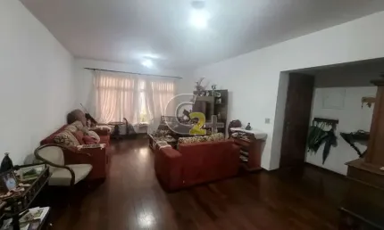 Casa Térrea à venda em Perdizes com 3 quartos, sendo 1 suite  e 2 vagas