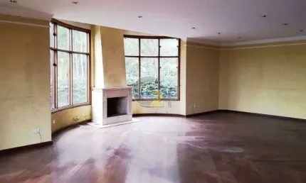 Casa  à venda no alto de pinheiros com 5 quartos, sendo 1 suíte e 5 vagas