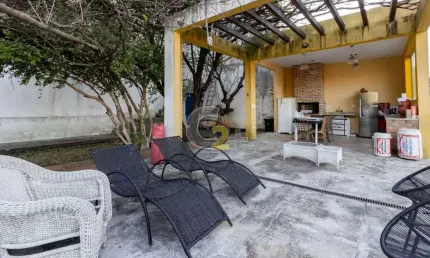 Casa á venda na sumaré, 4 quartos, 2 suítes,  3 vagas  de garagem