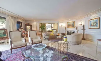 Apartamento em Higienópolis, 04 suítes  e 05 vagas de garagem