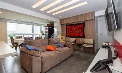 Apartamento à venda com 2 quartos sendo 1 suíte, 2 vagas de garagem