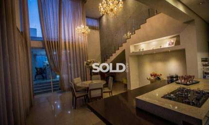 Sobrado com 2 dormitórios à venda, 280 m² por R$ 1.600.000,00 - Residencial San Diego - Franca/SP