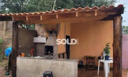 Chácara com 2 dormitórios à venda, 1000 m² por R$ 370.000,00 - Centro Medico - Franca/SP