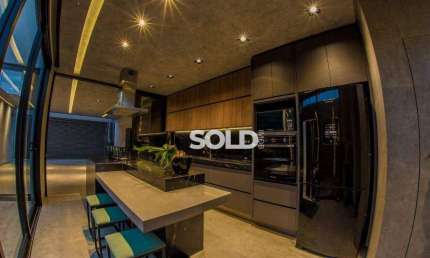 Excelente casa com 3 suítes, 195,26 de área construída,  à venda por R$ 1.350.000,00 - Residencial San Diego - Franca/SP