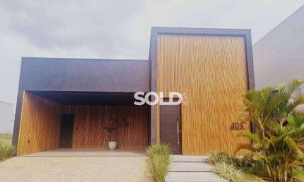 Casa térrea com 3 dormitórios à venda, 230 m² por R$ 2.500.000 - Condomínio Villa Di Capri - Franca/SP