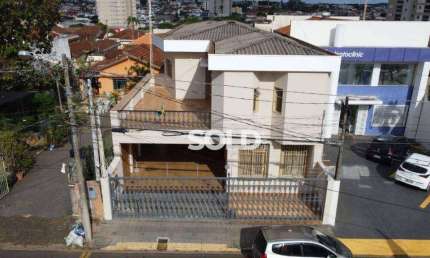 Casa sobrado no centro de Franca,  com 4 dormitórios sendo 2 suítes,  355 m² de área construída, à venda por R$ 1.200.000,00 - Centro - Franca/SP
