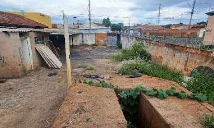 Terreno à venda, 250 m² por R$ 230.000,00 - Jardim Redentor - Franca/SP