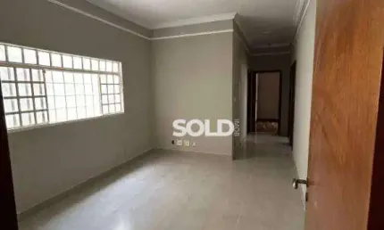 Casa com 3 dormitórios à venda, 228 m² por R$ 650.000,00 - Chácara Espraiado - Franca/SP