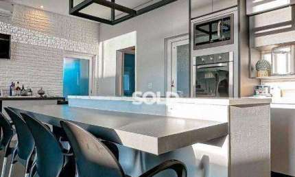 Casa com 3 dormitórios à venda, 297 m² por R$ 3.000.000,00 - Parque Universitário - Franca/SP