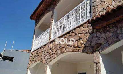 Linda casa/sobrado com 4 dormitórios sendo 1 suíte com hidro, 350 m² de construção, à venda por R$ 1.200.000,00 - Jardim Barão - Franca/SP