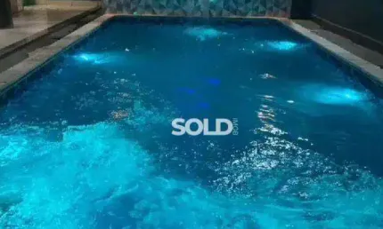 Casa com 3 dormitórios à venda, 138 m² por R$ 550.000,00 - Jardim Meirelles  - Franca/SP