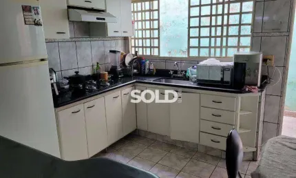 Casa com 4 dormitórios à venda, 156 m² por R$ 480.000 - Vila Exposição - Franca/SP