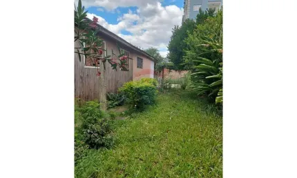 Charmosa casa à venda em rua desejada de cachoeirinha