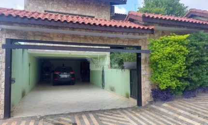 Sobrado 3 Dormitórios à Venda, 220m² - Vila Alzira, Santo André/SP