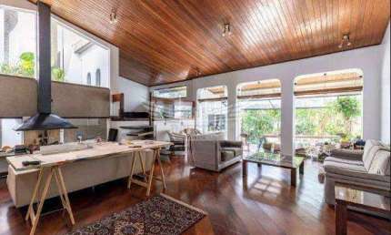 Sobrado com 3 Suítes para Locação, 560m² - Campestre, Santo André/SP.