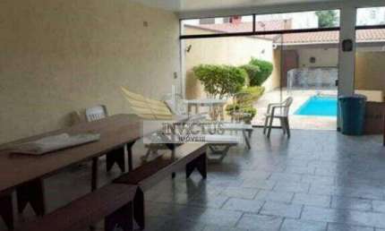 Sobrado Alto Padrão com 4 Suítes para Alugar 562m², Bairro Campestre, Santo André/SP.