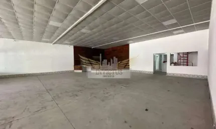 Galpão Comercial para Comprar, 550m² - Vila Humaitá, Santo André/SP.