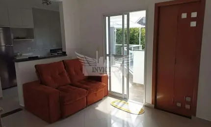 Sobrado com 2 Suítes para Comprar, 107m² - Vila Cecilia Maria, Santo André/SP.