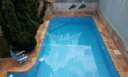 Casa Assobradada de Alto Padrão com 3 Suítes para Comprar, 606m² - Vila Curuça, Santo André/SP.