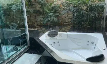 Sobrado de Alto Padrão com 3 Suítes para Comprar, 480m² - Bairro Jardim, Santo André/SP.