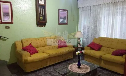 Sobrado com 3 Quartos para Comprar, 220m² - Vila Camilópolis, Santo André/SP.