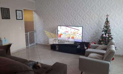Sobrado com 4 Suítes para Comprar, 262m² - Jardim Santo Antônio, Santo André/SP.