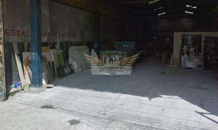 Galpão Comercial para Comprar, 640m² - Vila Apiaí, Santo André/SP.