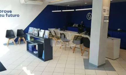Salão Comercial para Comprar, 721m² - Vila Bastos, Santo André/SP