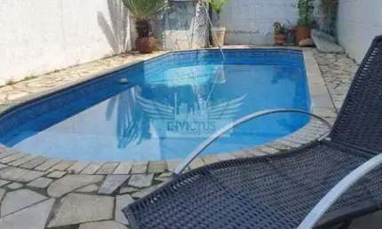 Sobrado Alto Padrão para Comprar, 260m² - Santa Maria, Santo André/SP.