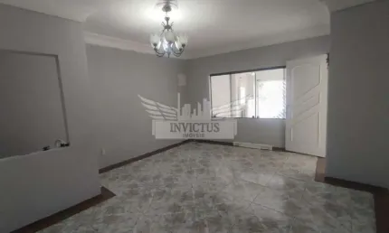 Sobrado com 3 Quartos para Comprar, 173m² - Parque Jaçatuba, Santo André/SP.