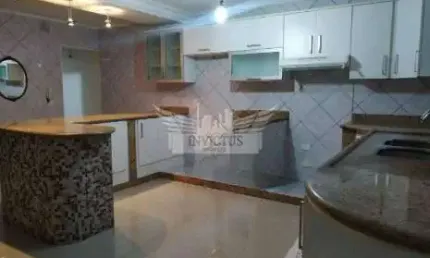 Sobrado 3 Dormitórios à Venda, 380m² - Parque São Vicente, Mauá/SP.