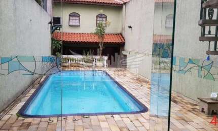 Excelente Sobrado com 3 Dormitórios à Venda, 586m² - Santa Maria, Santo André/SP.
