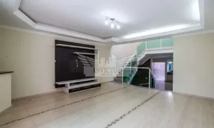 Sobrado com 3 Quartos para Comprar, 208m² - Bairro Bangu, Santo André/SP.