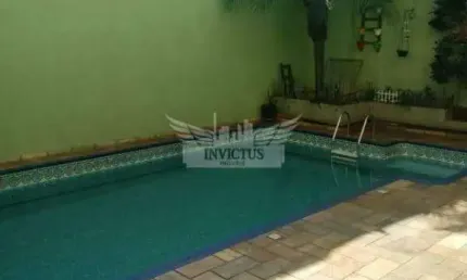 Excelente Sobrado com Piscina e 3 Dormitórios à Venda, 405m² - Vila Camilópolis, Santo André/SP.