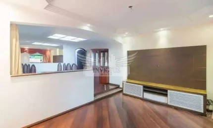 Sobrado com 3 Quartos para Comprar, 262m² - Parque Marajoara em Santo André/SP.